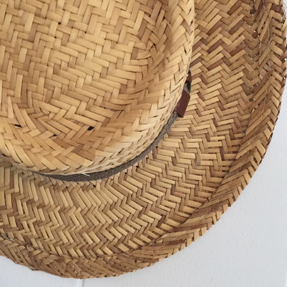 RAFFIA HAT